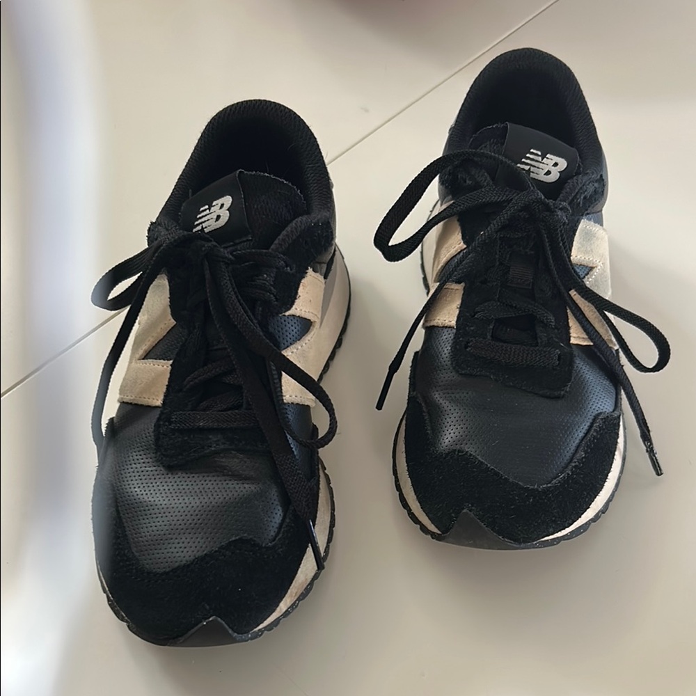 New Balance Women's Black and Cream Sneakers